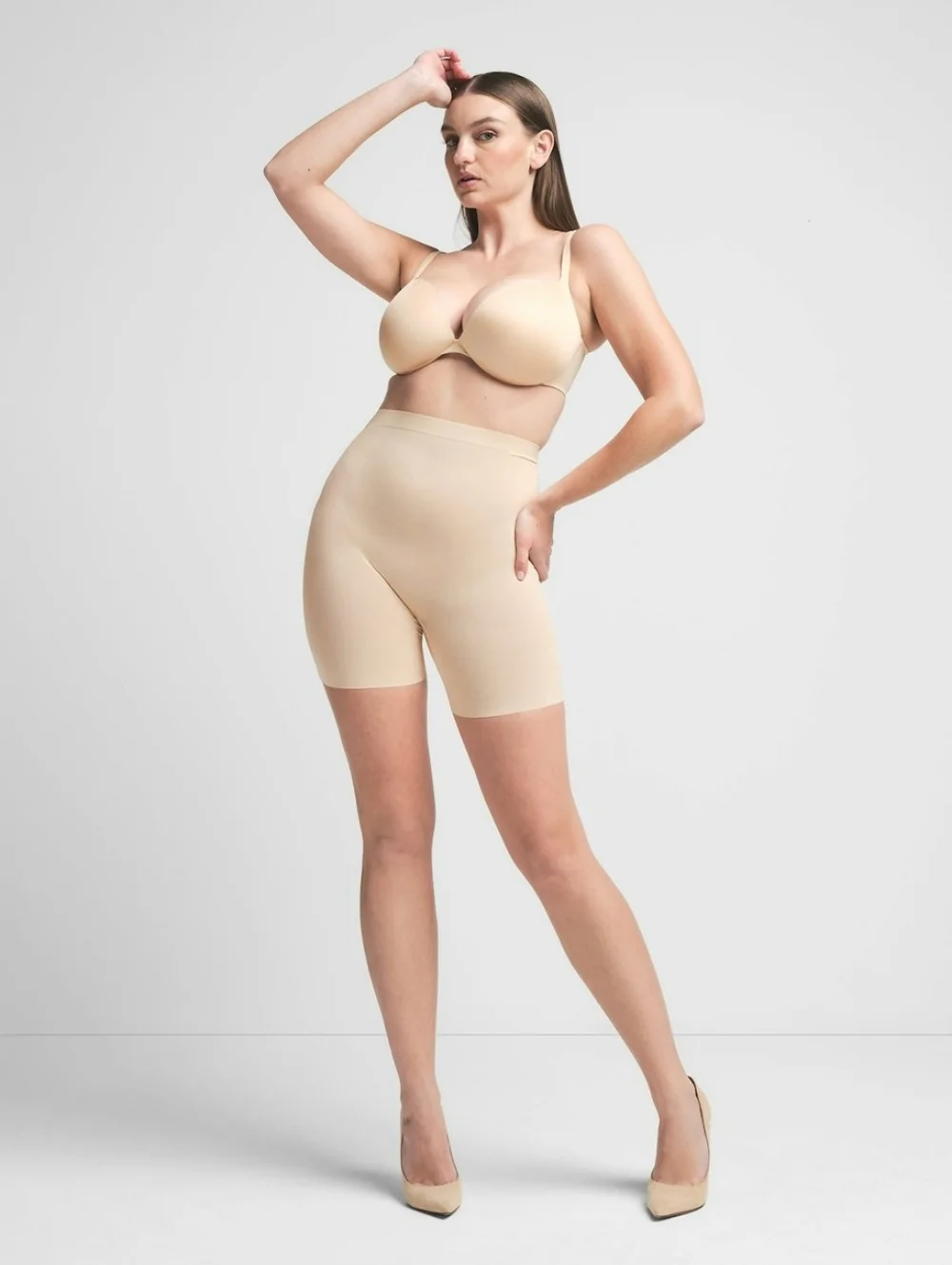 NWT SKIMS Sheer Sculpt Low Back Shapewear Short Light Nude Sand Medium